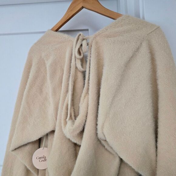 🆕️ Camila Coelho Yesenia Eyelash Puff Sleeve Open Back Mini Sweater Dress Nude - Picture 7 of 13